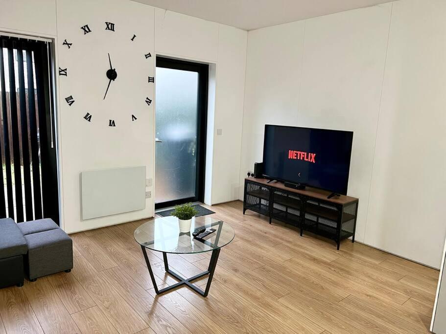 Large Townhouse 5 Beds With Two Parking Spaces - Manchester City Centre Exterior foto