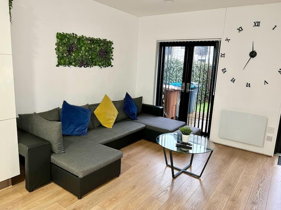 Large Townhouse 5 Beds With Two Parking Spaces - Manchester City Centre Exterior foto